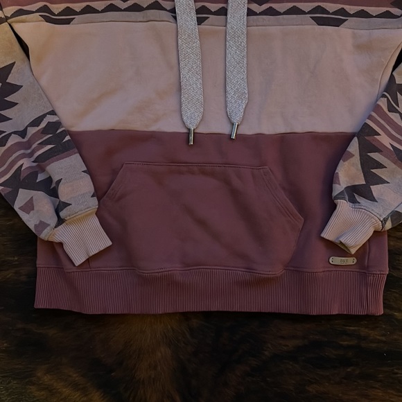 Womens Aztec Sweatshirt - Picture 2 of 3